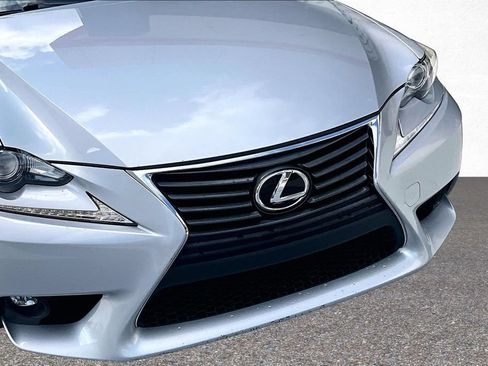 Used 2016 Lexus IS 200t RWD image 32