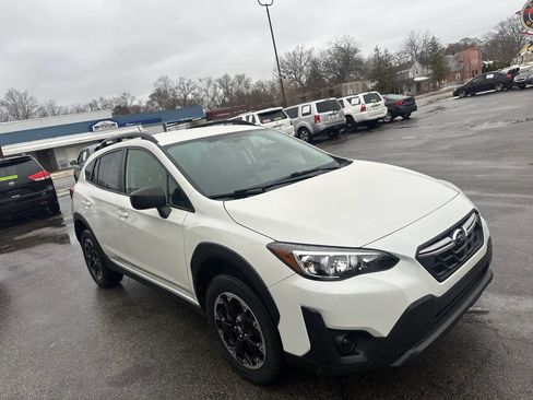 Used 2023 Subaru Crosstrek 2.0i image 6