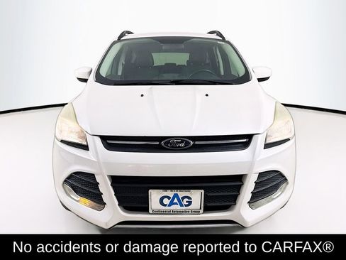 Used 2015 Ford Escape SE w/ Equipment Group 201A FWD image 2