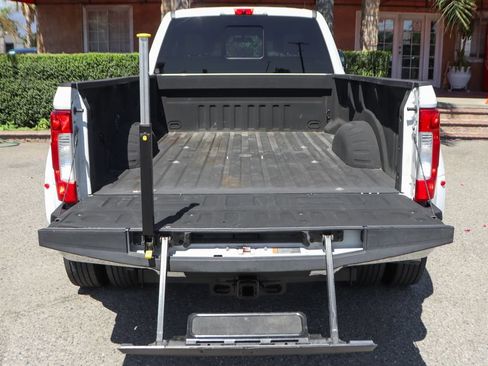 Used 2019 Ford F450 XLT w/ XLT Premium Package AWD/4WD image 8