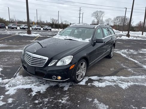 Used 2011 Mercedes-Benz E 350 4MATIC Wagon image 1
