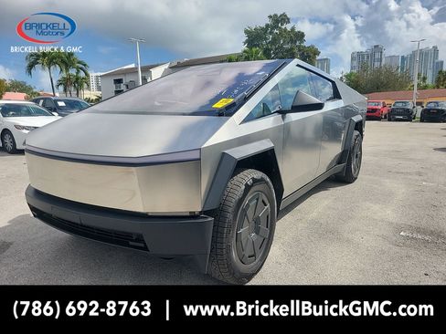 Used 2025 Tesla Cybertruck AWD Crew Cab image 1