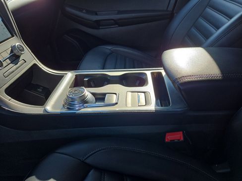 Certified 2022 Ford Edge SEL image 22