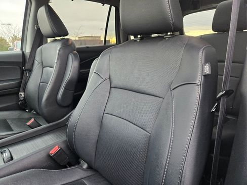 Used 2022 Honda Pilot Elite image 16