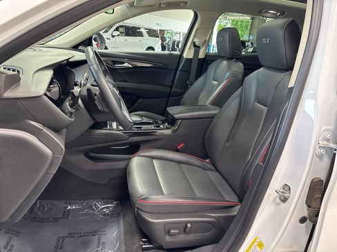 Used 2023 Buick Envision Essence w/ Sport Touring Package AWD/4WD image 10