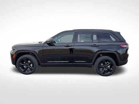 New 2026 Jeep Grand Cherokee Limited w/ Limited Altitude Package AWD/4WD image 7