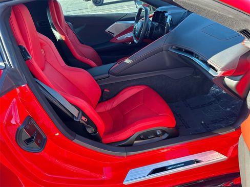 Used 2023 Chevrolet Corvette Z06 image 14