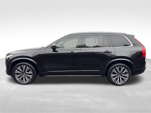 Used 2022 Volvo XC90 T5 Momentum w/ Climate Package image 2