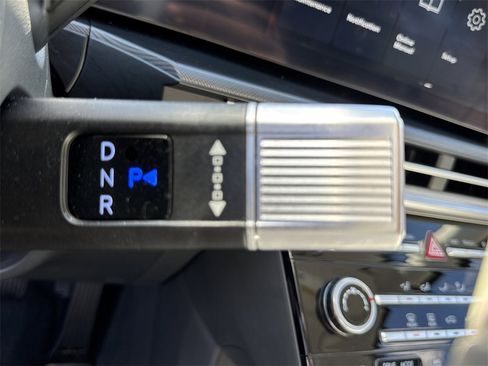 Used 2024 Hyundai Santa Fe SE image 31