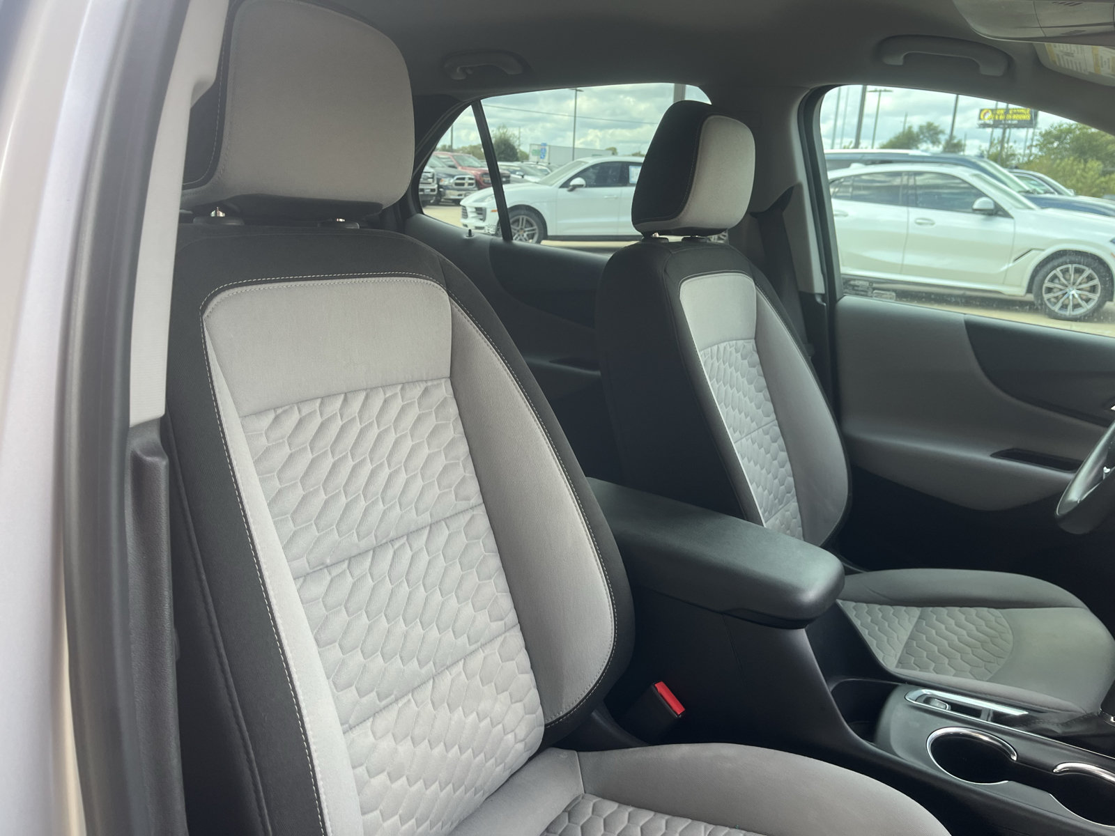 Used 2019 Chevrolet Equinox LS FWD image 18