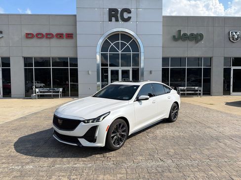 Used 2023 Cadillac CT5 Sport w/ Platinum Package AWD/4WD image 4