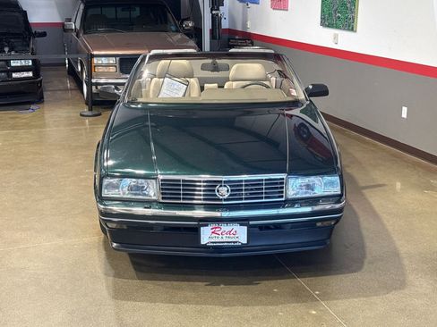 Used 1993 Cadillac Allante image 61