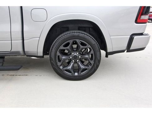 Used 2024 RAM 1500 Limited image 29