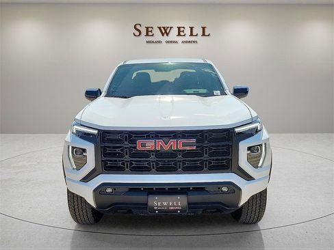 New 2026 GMC Canyon Elevation w/ Convenience Package image 8