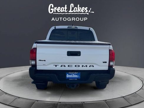 Used 2020 Toyota Tacoma SR5 AWD/4WD image 4