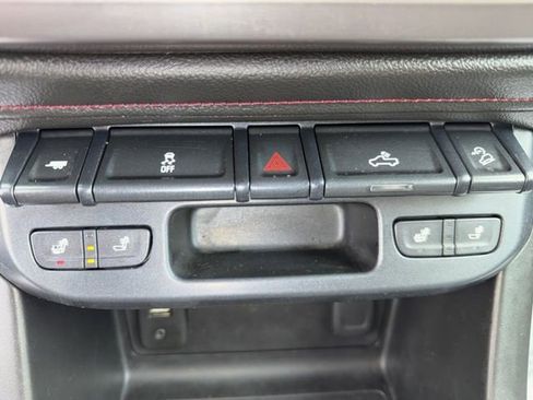 Used 2017 GMC Canyon SLE w/ All Terrain X Package image 20