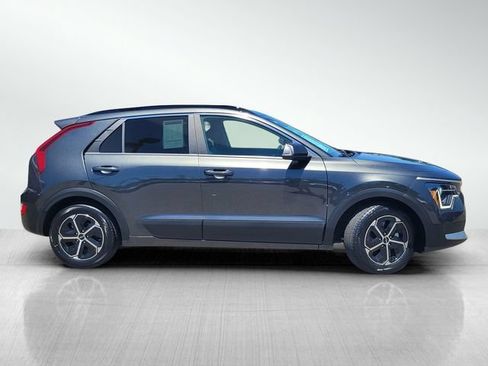 Used 2023 Kia Niro EX FWD image 3