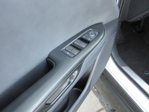 New 2026 Lexus RZ 450e AWD w/ Cold Area Package image 27