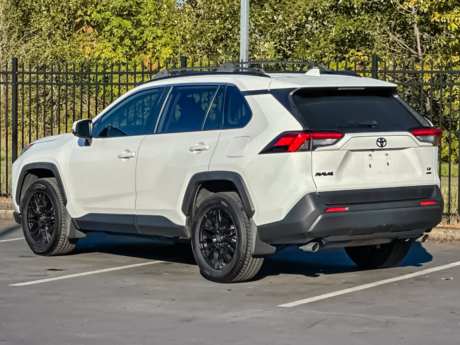 Used 2020 Toyota RAV4 LE w/ All Weather Liner Package AWD/4WD image 5