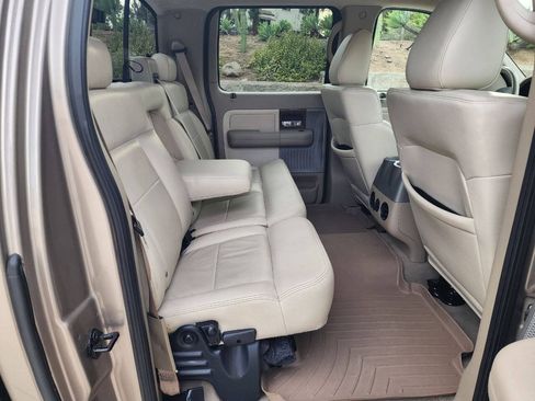 Used 2004 Ford F150 Lariat RWD image 19