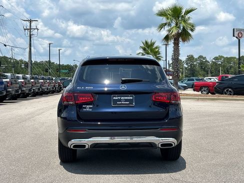 Used 2022 Mercedes-Benz GLC 300 image 4