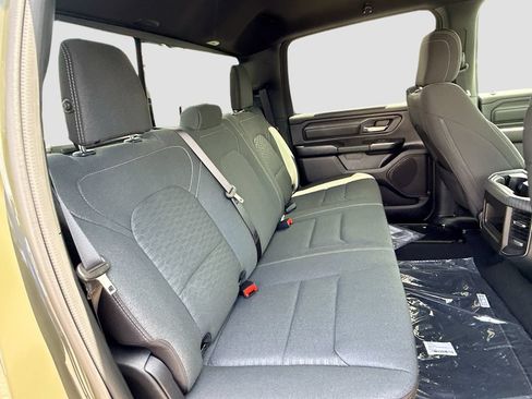 New 2026 RAM 1500 Express AWD/4WD image 30