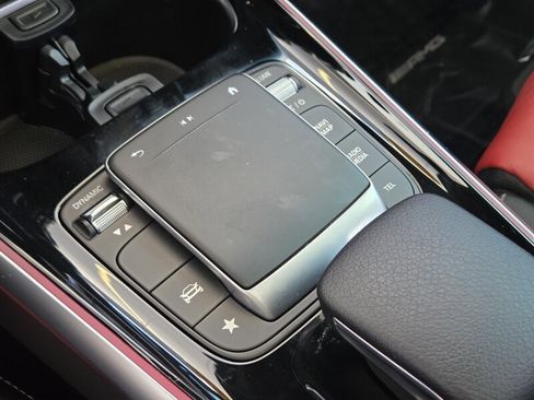 Certified 2022 Mercedes-Benz GLB 250 image 33