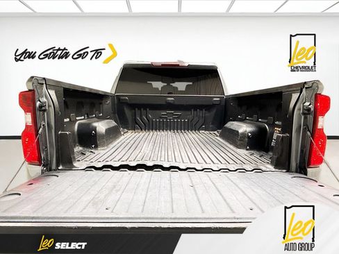 Used 2021 Chevrolet Silverado 1500 LT AWD/4WD image 28