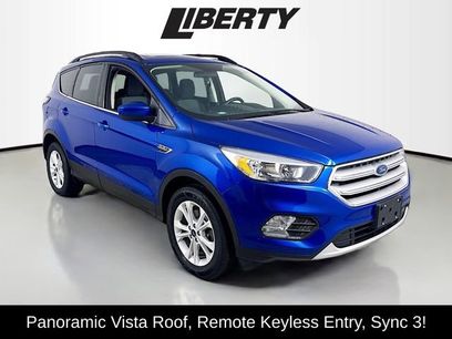 Used 2018 Ford Escape SE w/ SE Sync 3 Package