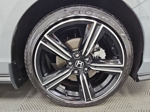 Used 2025 Honda Accord Sport image 45