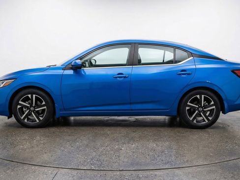 Used 2025 Nissan Sentra SV FWD image 5