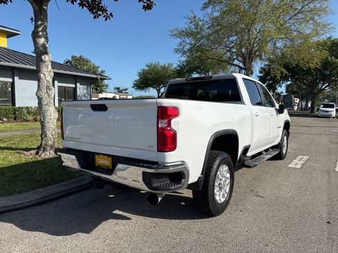Used 2023 Chevrolet Silverado 2500 LT w/ Convenience Package AWD/4WD image 7