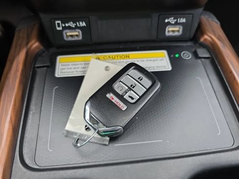 Used 2021 Honda CR-V Touring image 41