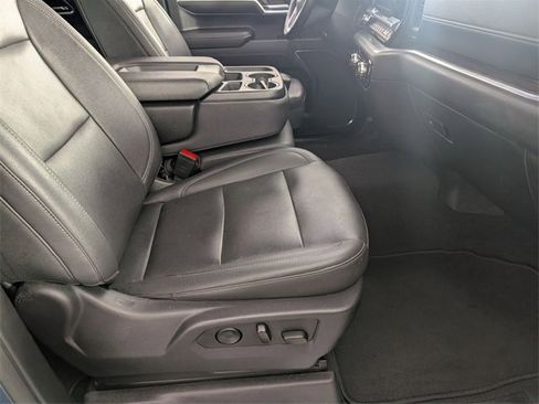 Used 2024 GMC Sierra 1500 SLT image 33