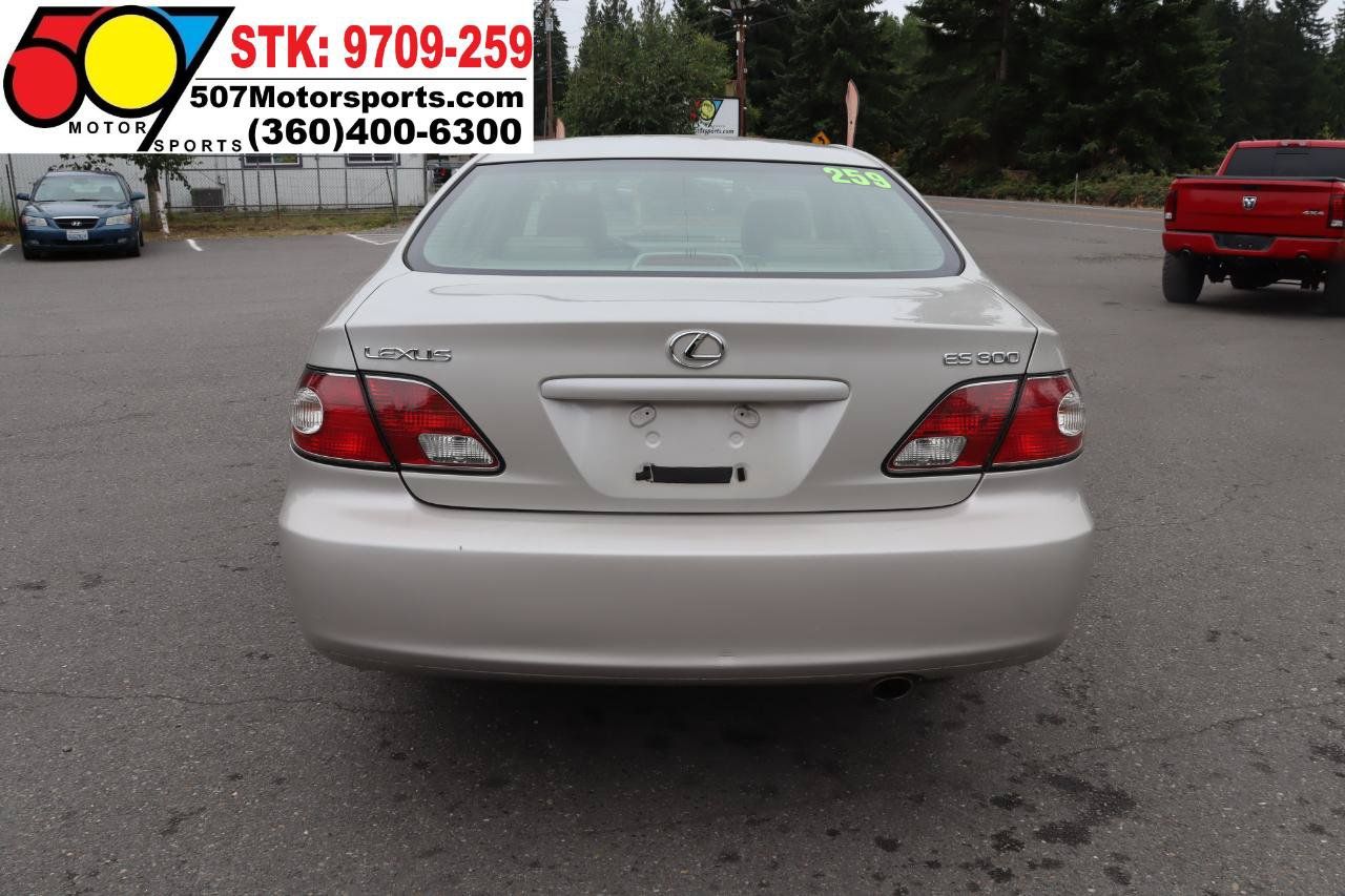 Used 2002 Lexus ES 330 w/ Premium Pkg FWD image 6