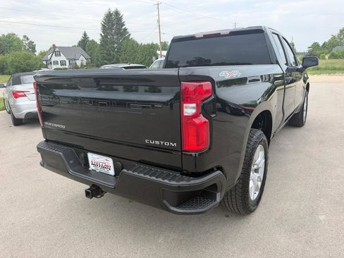 Used 2021 Chevrolet Silverado 1500 Custom AWD/4WD image 8