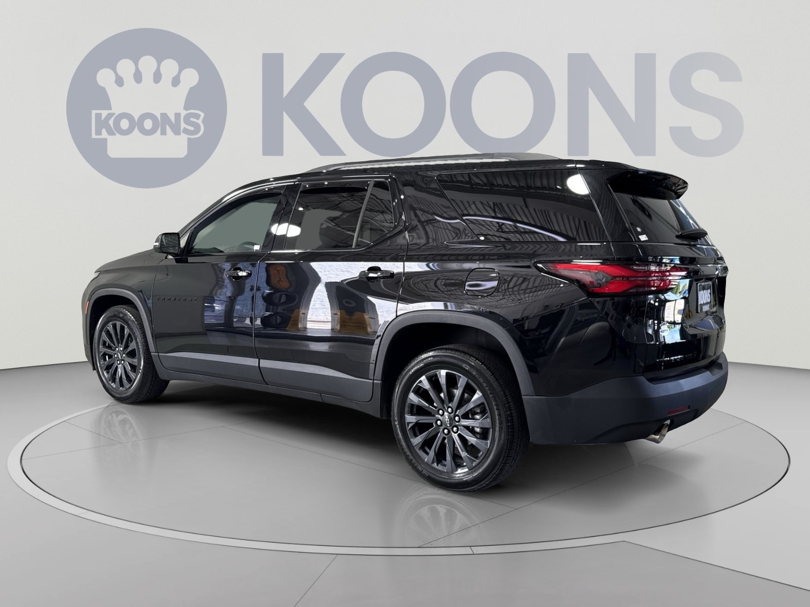 Used 2023 Chevrolet Traverse RS AWD/4WD image 8