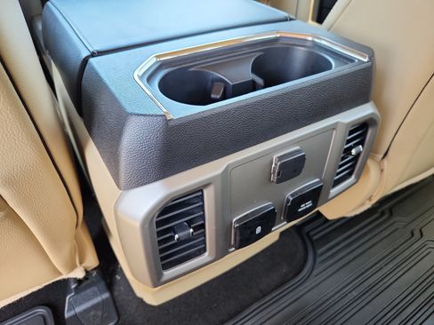 Used 2018 Ford F250 Lariat w/ Lariat Value Package image 12