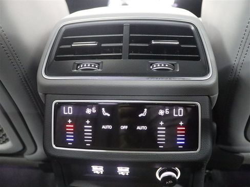 Used 2020 Audi S6 Premium Plus AWD/4WD image 21