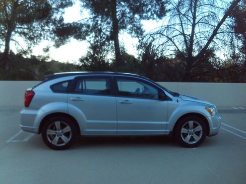 Used 2010 Dodge Caliber SXT FWD image 13