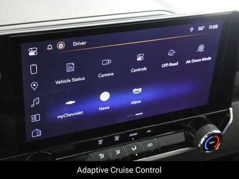 Used 2023 Chevrolet Colorado Trail Boss w/ Technology Package image 23