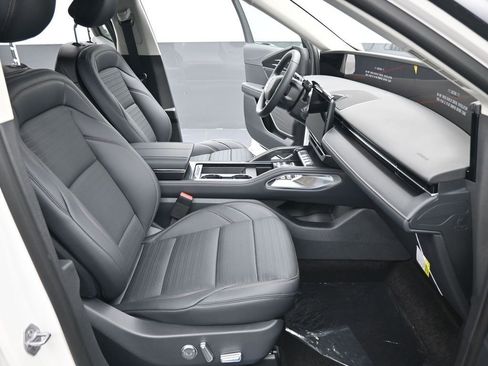 New 2026 Lincoln Nautilus Reserve w/ Jet Appearance Package AWD/4WD image 2