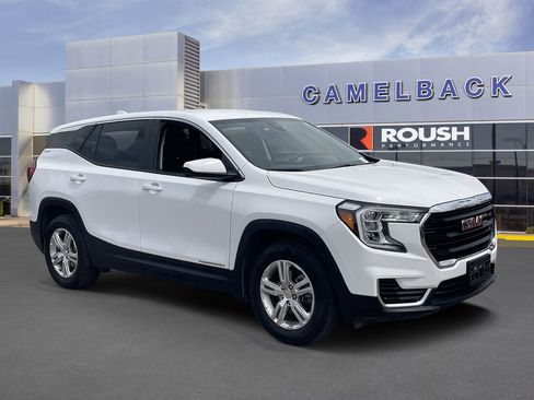 Used 2024 GMC Terrain SLE AWD/4WD image 8