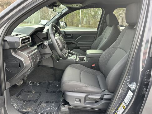 Certified 2025 Toyota Tacoma SR5 image 16