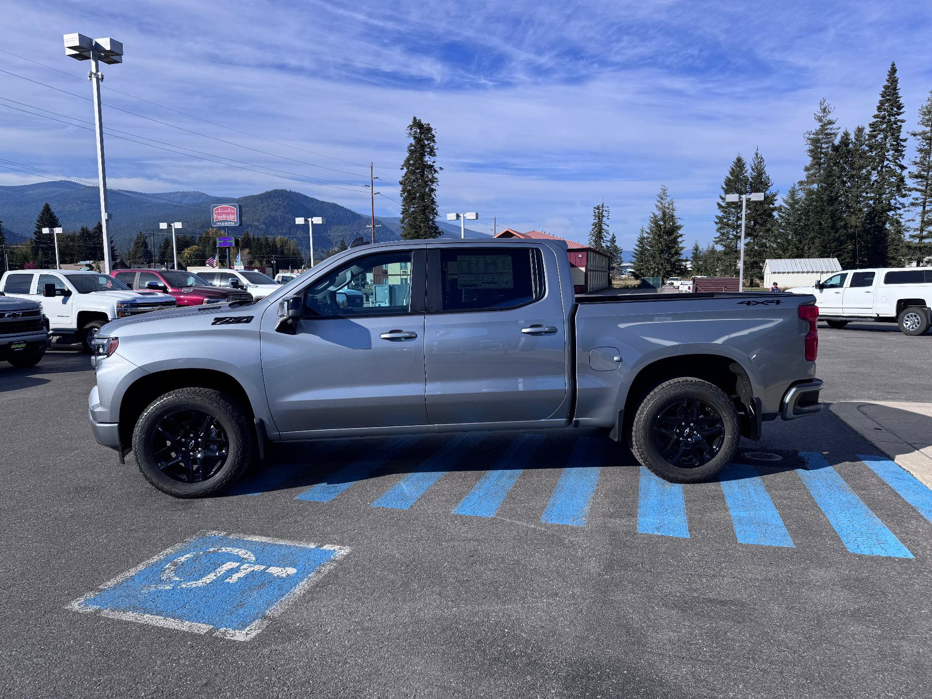 New 2026 Chevrolet Silverado 1500 RST w/ RST All Star Premium Package AWD/4WD image 4