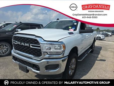 Used 2022 RAM 2500 Big Horn AWD/4WD image 1