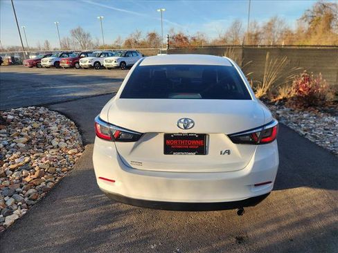 Used 2017 Toyota Yaris iA image 4