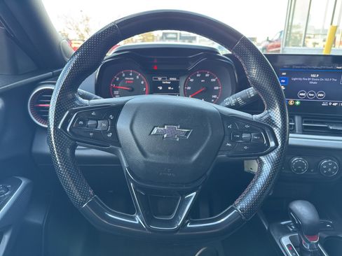 Used 2024 Chevrolet Trax RS w/ Driver Confidence Package image 19