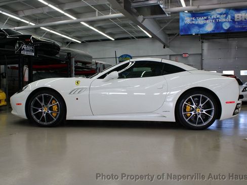 Used 2013 Ferrari California image 73
