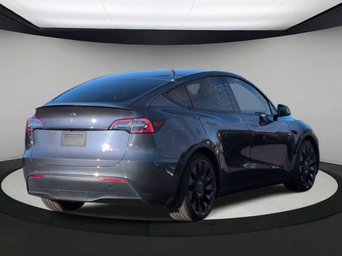 Used 2022 Tesla Model Y Performance image 8